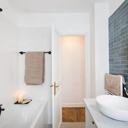Sirene - 2 A Batignolles * Parigi